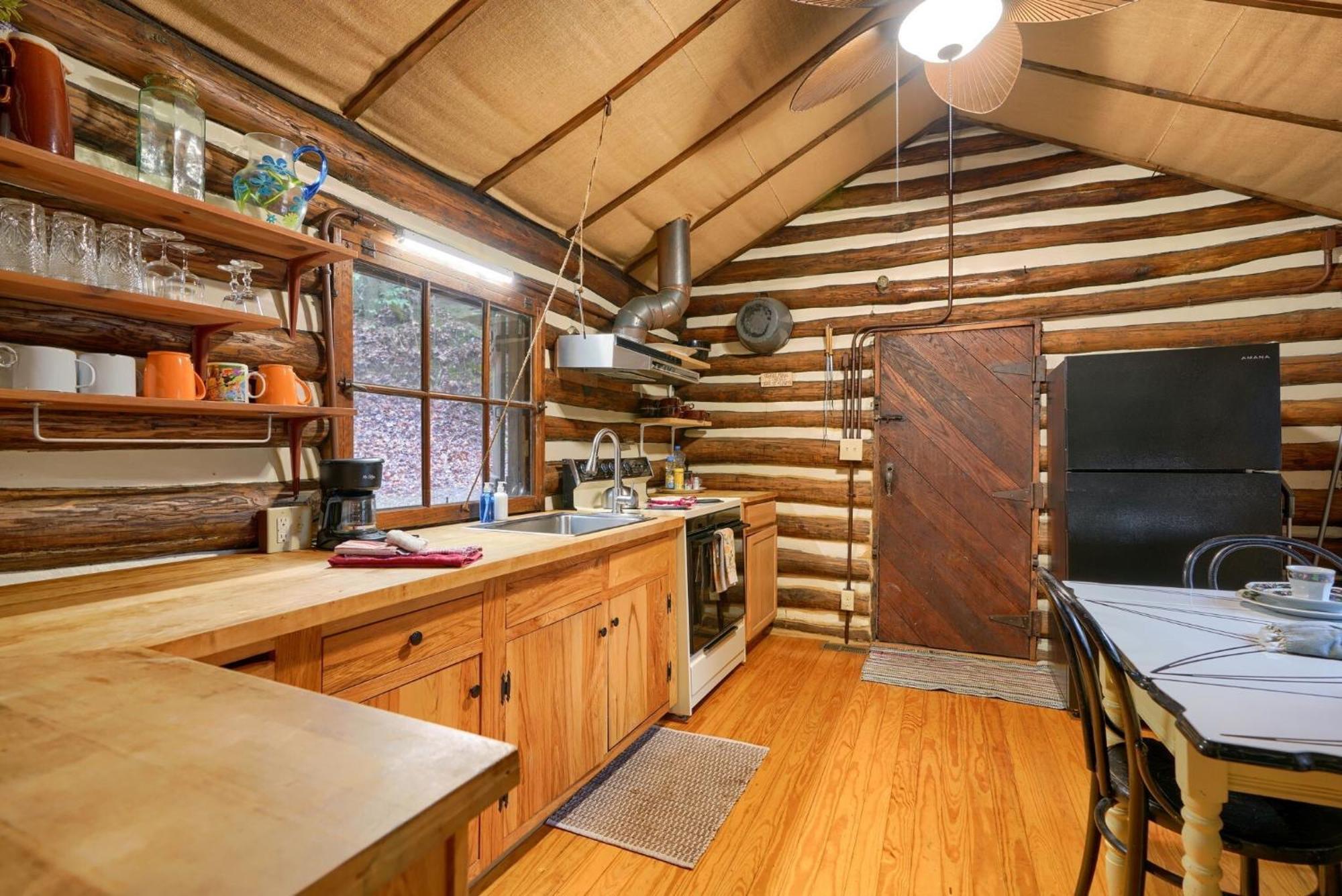 Russell Cabin Logan Exterior foto