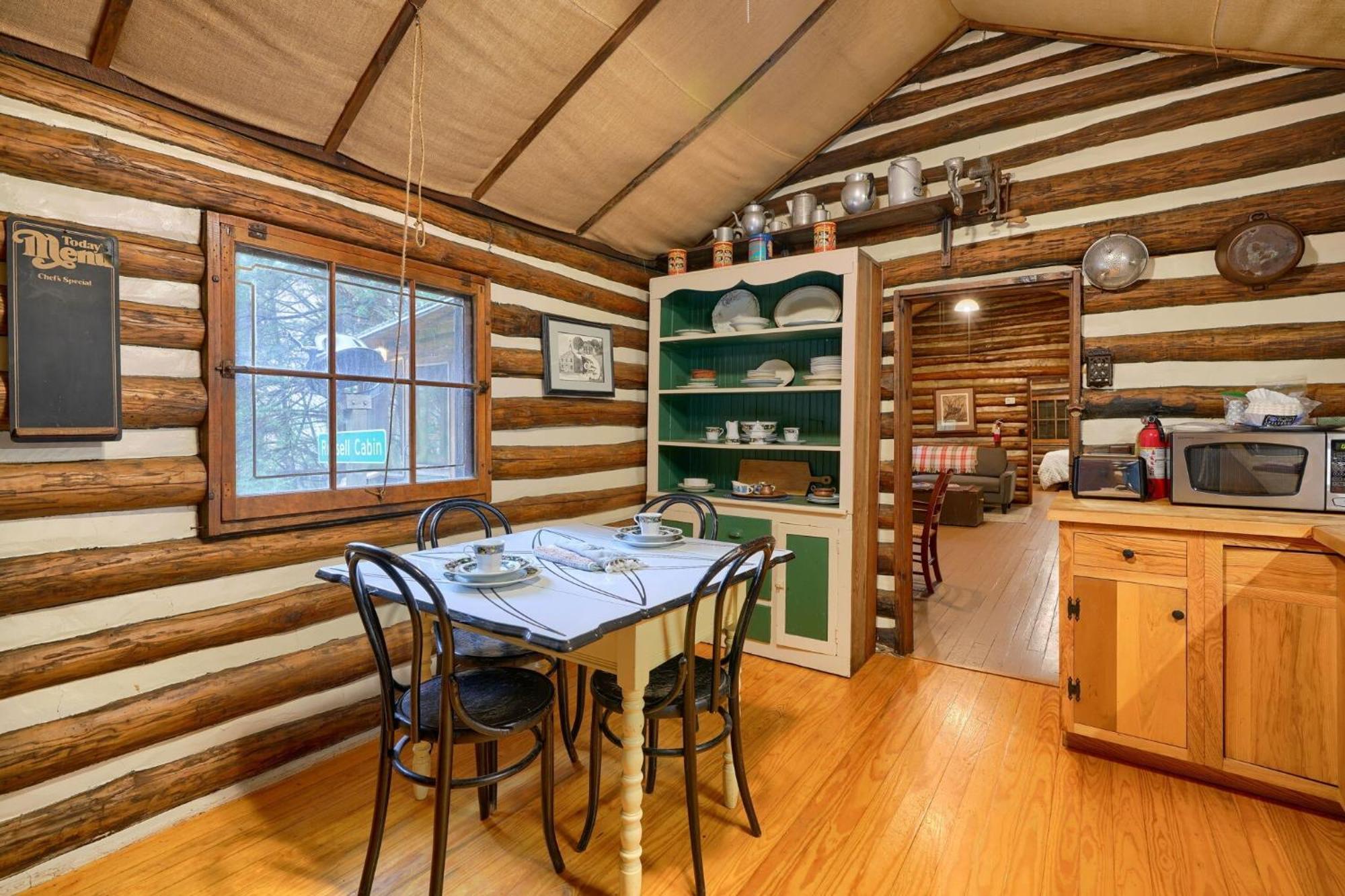 Russell Cabin Logan Exterior foto